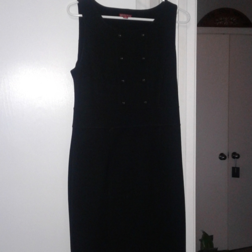 Black dress worn few times buttons on front